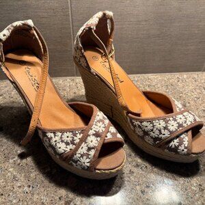 Twisted Kenzie Espadrille Wedge Heel Sandal, Size 10